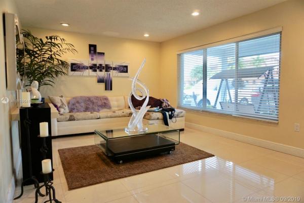 International Gardens, 1620 SW 126th Pl, Tamiami, Florida 33175, image 2