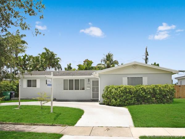 Cutler Ridge Pines, 8940 SW 198th Ter, Cutler Bay, Florida 33157, image 2