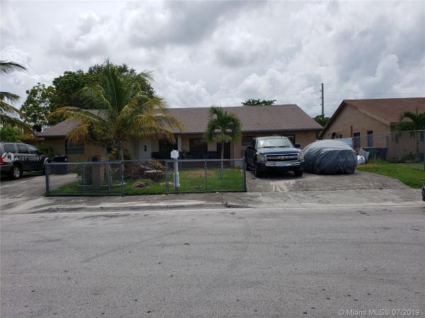 Harris Gardens, 17586 SW 106th Ave, West Perrine, Florida 33157, image 2