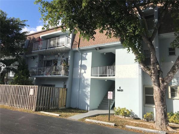 Woodside In Kendall, 9651 SW 77th Ave #106E, Kendall, Florida 33156, image 2