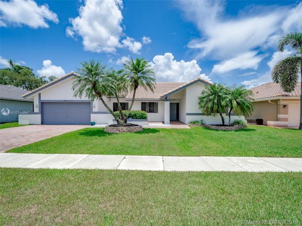 Oak Knoll Estates, 1911 W Oak Knoll Cir, Davie, Florida 33324, image 2