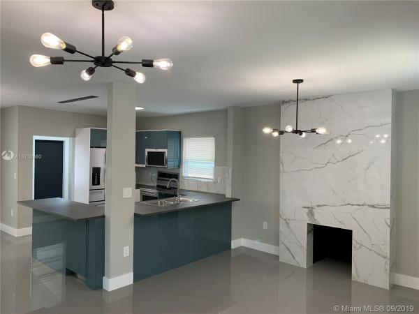 17th Avenue Manor, 1752 NW 44th St, Miami, Florida 33142, image 2