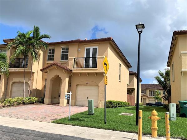 Tuscany Village, 12873 SW 135th St #12873, Three Lakes, Florida 33186, image 2