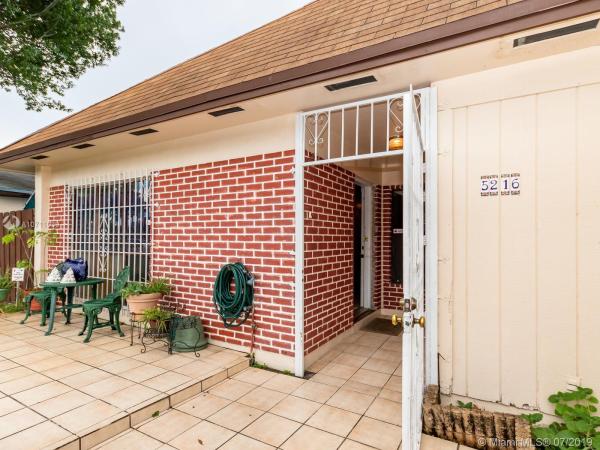 Lakes Of Acadia, 5216 NW 194th Ln, Miami Gardens, Florida 33055, image 2