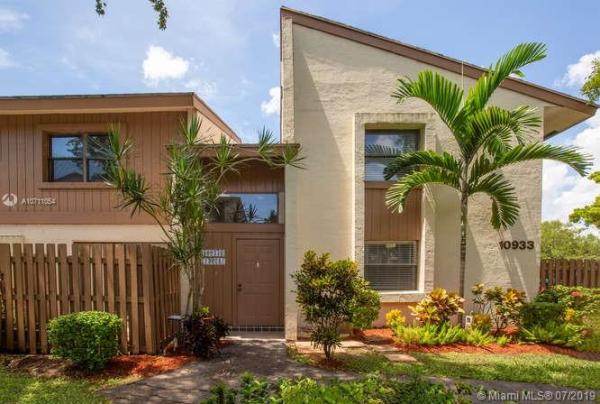 10933 SW 113th Pl #74-B, Kendall, Florida 33176, image 2