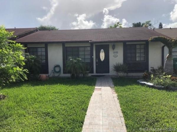 San Sebastian Townhouses, 4865 SW 135th Ct #4865, Kendale Lakes, Florida 33175, image 2