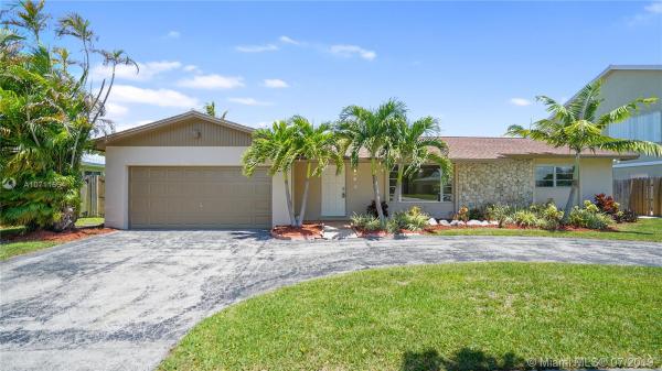 Saga Bay, 8261 SW 205th St, Cutler Bay, Florida 33189, image 2