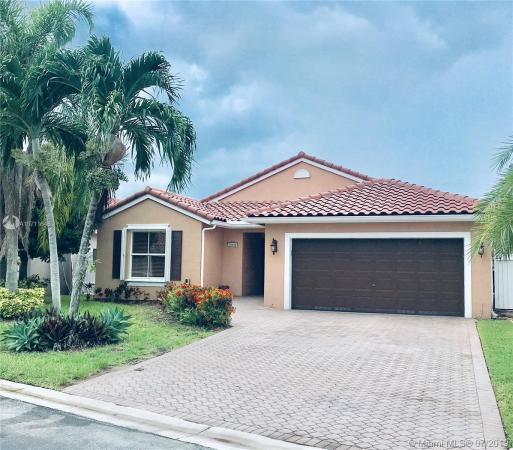 Silver Lakes, 13530 SW 144th Ter, Three Lakes, Florida 33186, image 2
