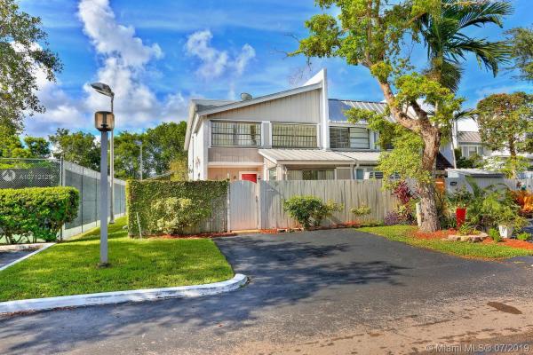 Lakeridge, 7002 SW 53rd Ln, Glenvar Heights, Florida 33155, image 2