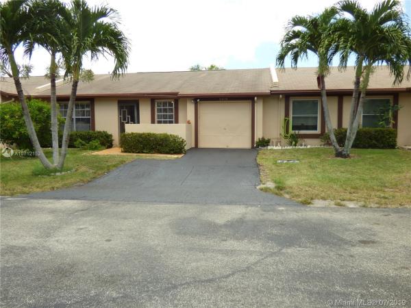 Viburnum At Las Verdes, 5419 Viburnum St, Delray Beach, Florida 33484, image 2
