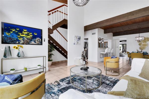 Sunset Park Lake Villas, 10501 SW 78th St 0, Kendall, Florida 33173, image 2