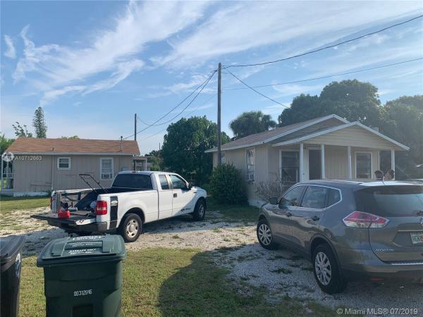 Fort Pierce Residential, 1011 Avenue G, Fort Pierce, Florida 34950, image 2