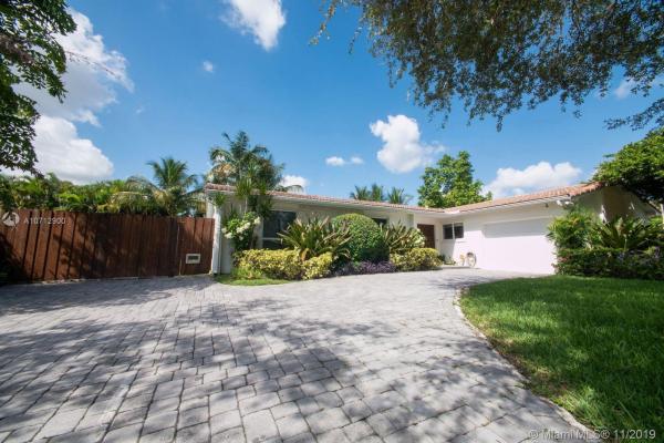 Kendale, 10420 SW 99th St, Kendall, Florida 33176, image 2