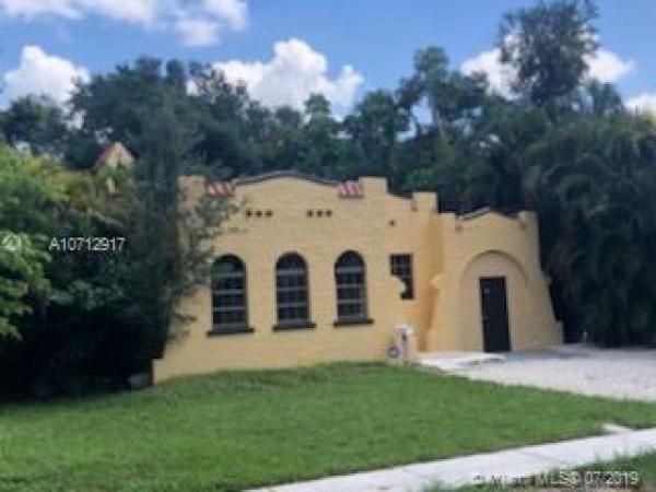 Griffing Biscayne Park Estates, 335 NE 127th St, North Miami, Florida 33161, image 2