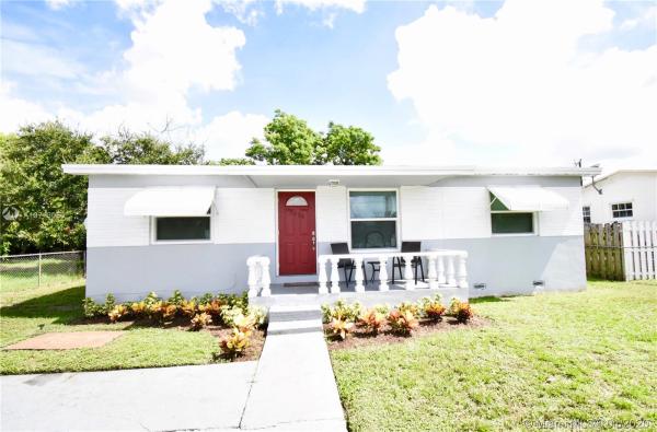 Scott Estates, 7719 Sheridan St, Hollywood, Florida 33024, image 2