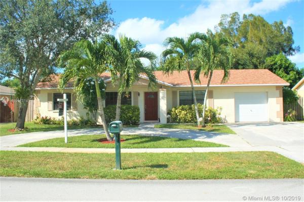 Orange Tree Lakes, 12461 SW 10th Ct, Davie, Florida 33325, image 2