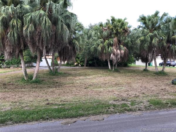 North Pinecrest, 8875 SW 61st Ct, Pinecrest, Florida 33156, image 2