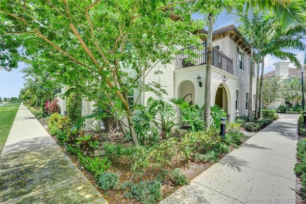 Cascada Isle, 2911 Tortola Way, Cooper City, Florida 33024, image 2