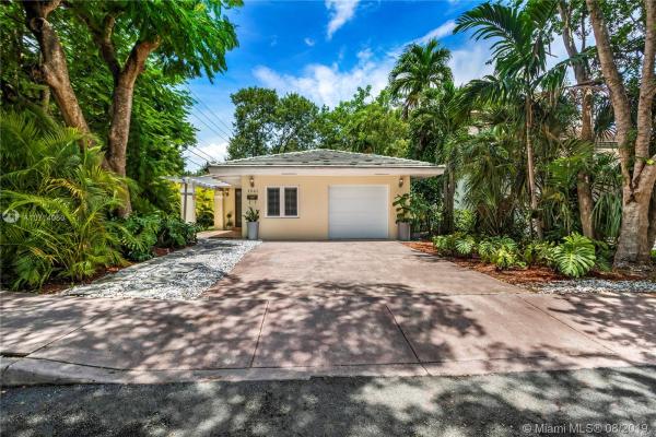 Coral Gables Country Club, 1561 Murcia Ave, Coral Gables, Florida 33134, image 2