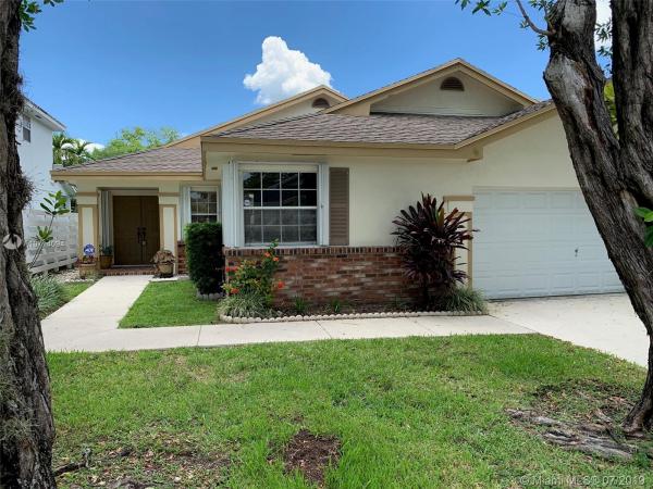 Greenwich Place, 14912 SW 139th Ave, Country Walk, Florida 33186, image 2