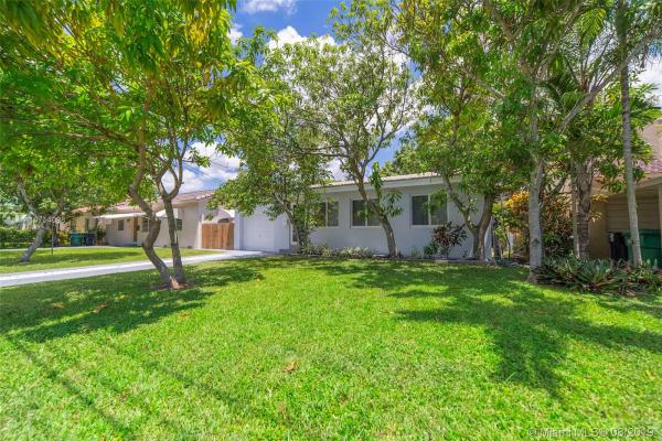Glen Gables, 4615 SW 10th St, Coral Gables, Florida 33134, image 2