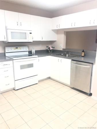 Embassy Courts, 10978 Mainsail Dr, Cooper City, Florida 33026, image 2