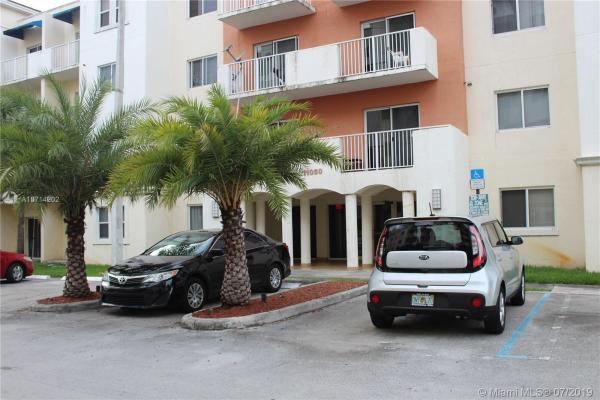 Paradise Pointe, 11050 SW 196th St #104, Cutler Bay, Florida 33157, image 2