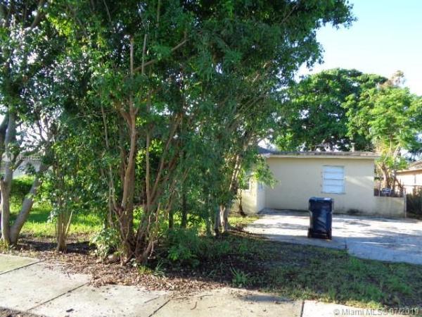 Dixie Heights Gardens, 10330 SW 175th St, West Perrine, Florida 33157, image 2