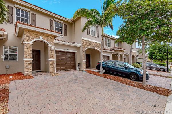 The Cove At Isles Of Bayshore, 22418 SW 88th Path #22418, Cutler Bay, Florida 33190, image 2