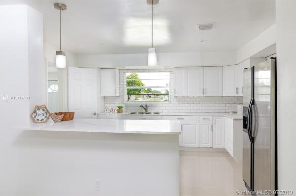 Carol City, 19550 NW 37th Ave, Miami Gardens, Florida 33056, image 2