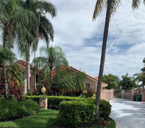 Parintis, 10061 SW 144th St, Kendall, Florida 33176, image 3