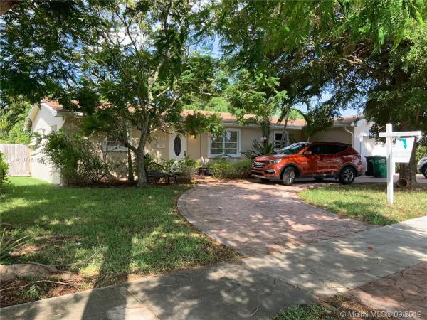Whispering Pines Estates, 19541 Franjo Rd, Cutler Bay, Florida 33157, image 2