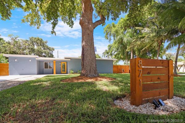 Irons Manor High Pine, 871 NE 139th St, North Miami, Florida 33161, image 2