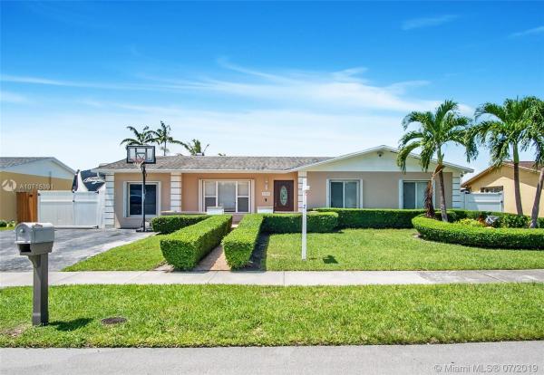 Devon Aire Estates, 12493 SW 104th Ln, The Crossings, Florida 33186, image 2