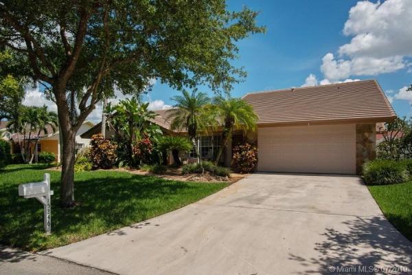 Turtle Creek, 15246 SW 146th Ter, Country Walk, Florida 33196, image 2