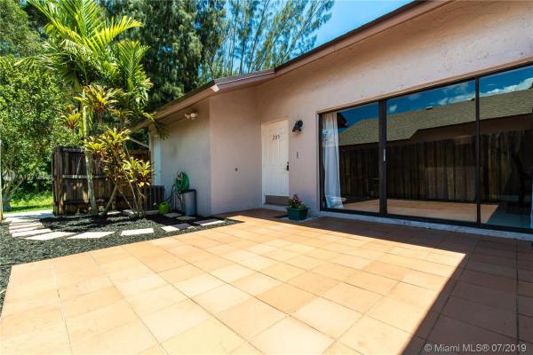 Courtyards Of Plantation Acres, 150 NW 115th Ave #305, Plantation, Florida 33325, image 2