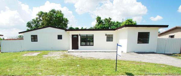 Carol City, 4820 NW 177th St, Miami Gardens, Florida 33055, image 2