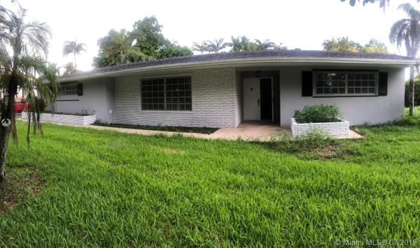 9721 SW 120th St, Three Lakes, Florida 33176, image 2