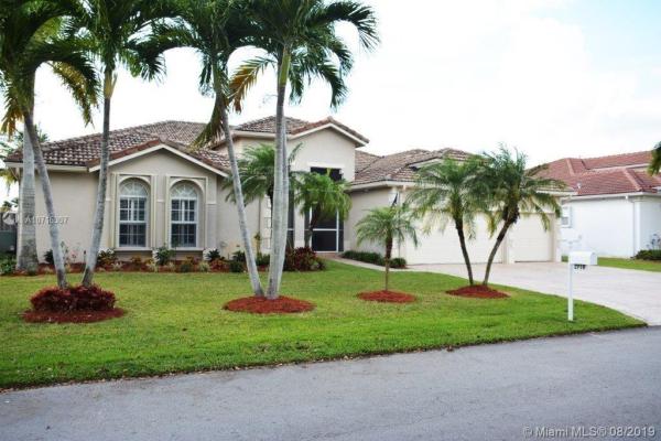 Fairways At Keys Gate, 2710 Fairways Dr, Homestead, Florida 33035, image 2