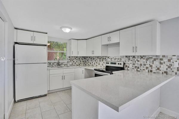 Biscayne Gardens, 16132 N Miami Ave, Golden Glades, Florida 33169, image 2