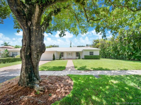 Coral Gables Country Club, 3615 Toledo St, Coral Gables, Florida 33134, image 2