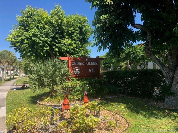 Cedar Glenn, 671 NE 195th St #304E, Ives Estates, Florida 33179, image 2