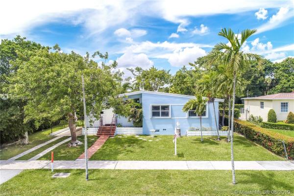 Coral Way Village, 8331 SW 32nd St, Westchester, Florida 33155, image 2