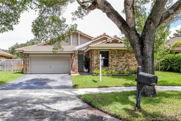 Quay Point At Rock Creek, 3335 E Point Dr, Cooper City, Florida 33026, image 2