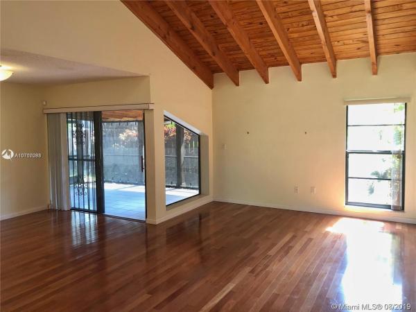 Briar Lake, 13123 SW 91st Pl, Kendall, Florida 33176, image 2