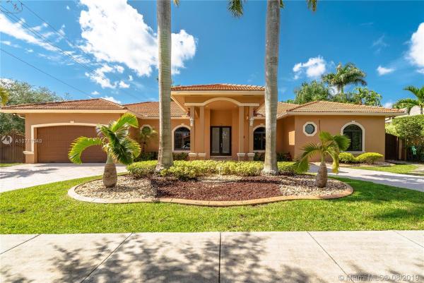 13910 SW 39th St, Unincorporated Dade County, Florida 33175, image 2