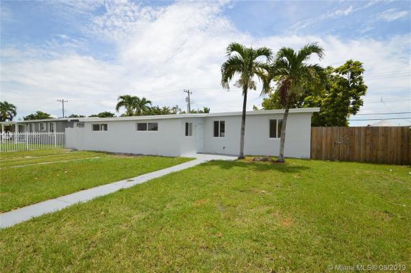 Westwood Lakes Residential, 4261 SW 107th Ct, Westwood Lakes, Florida 33165, image 2
