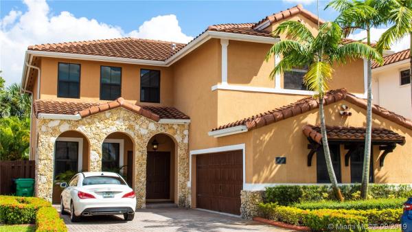 Fontainebleau West North, 9755 NW 10th Ter, Fountainebleau, Florida 33172, image 2