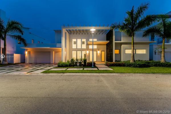Oasis Park Square At Doral, 8253 NW 33rd Ter, Doral, Florida 33122, image 2
