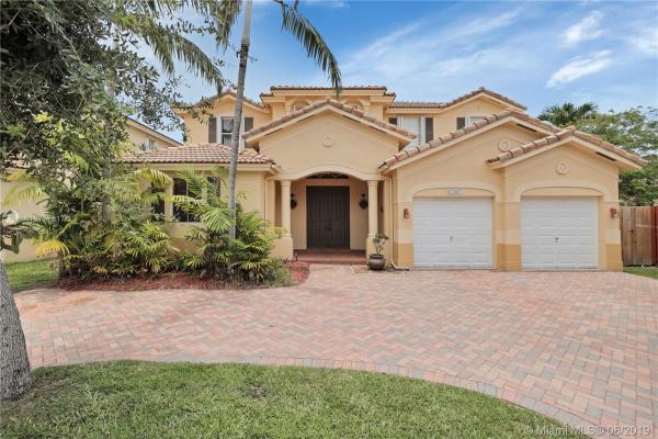 Kendall Breeze, 12397 SW 123rd Ct, Kendall, Florida 33186, image 2
